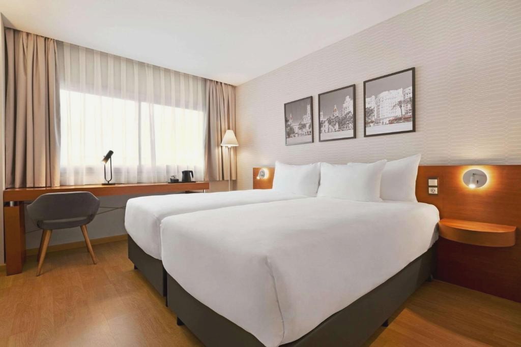 Ramada by Wyndham Valencia Almussafes