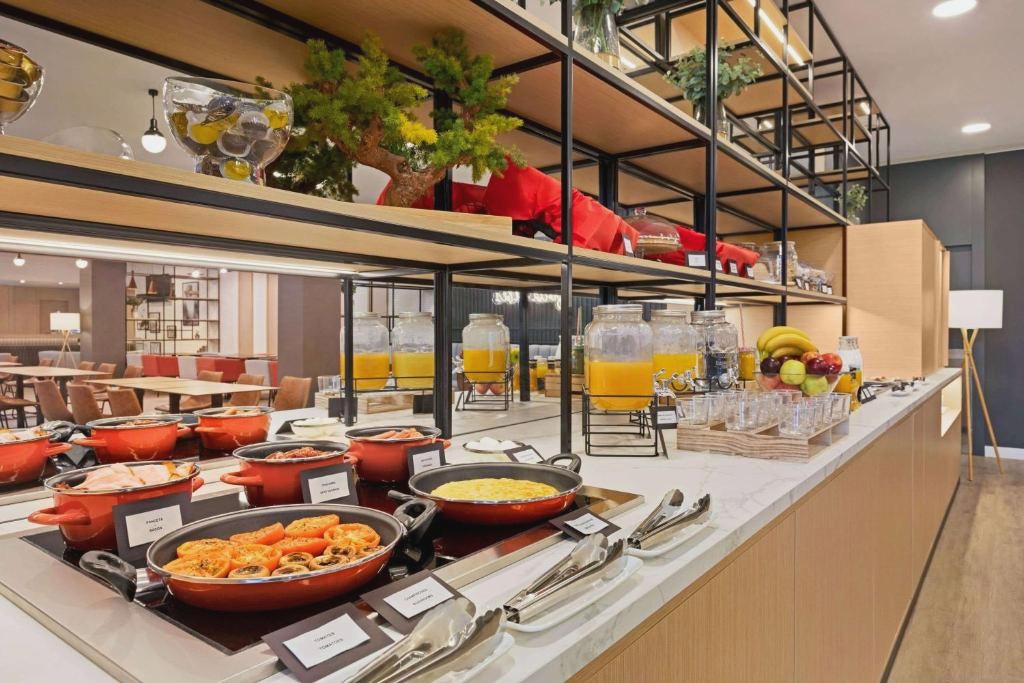 Ramada by Wyndham Valencia Almussafes