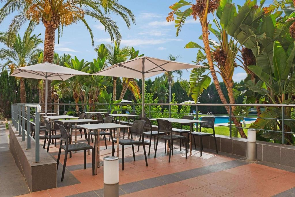 Ramada by Wyndham Valencia Almussafes