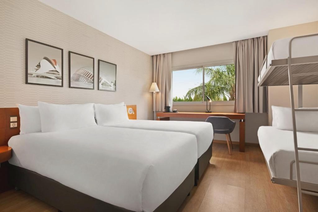 Ramada by Wyndham Valencia Almussafes