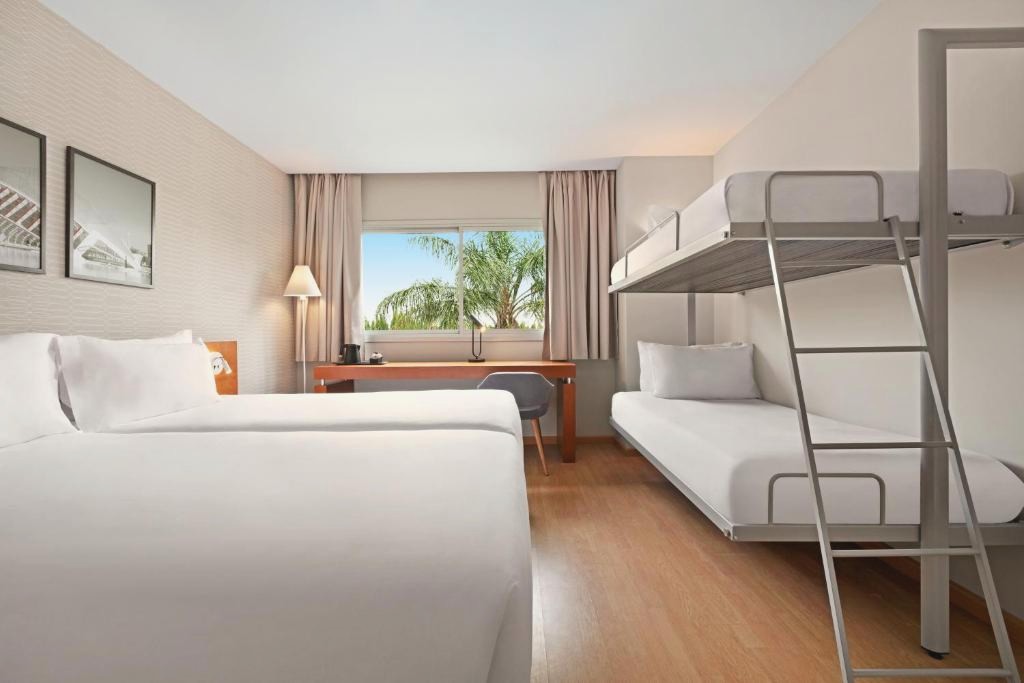 Ramada by Wyndham Valencia Almussafes