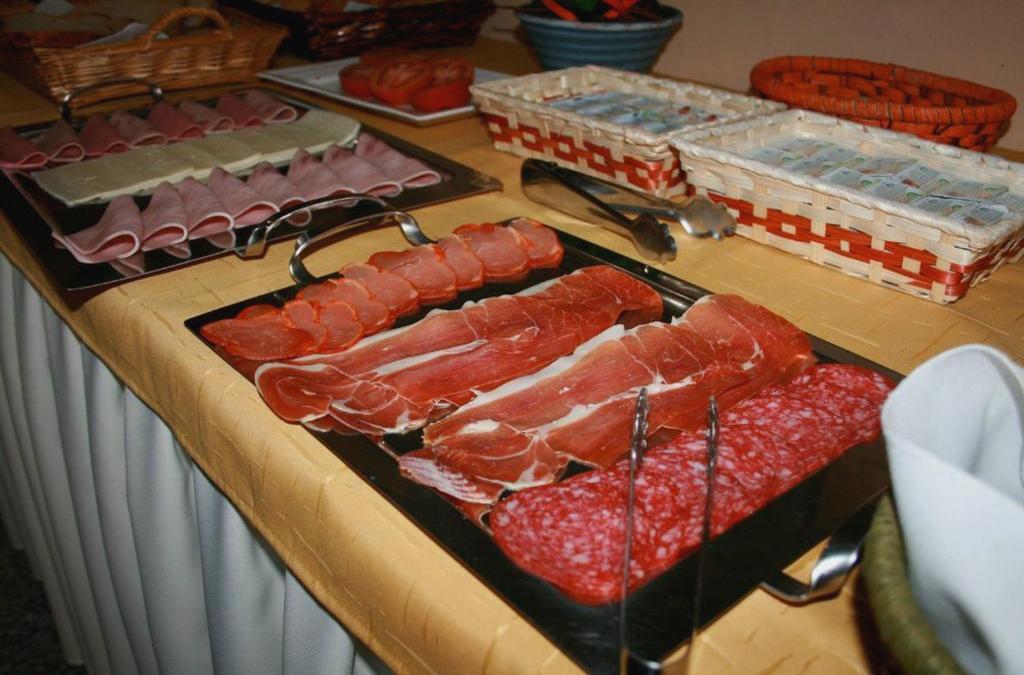 Benicarló: direkt an der Strandpromenade - El Pinche de Oro
