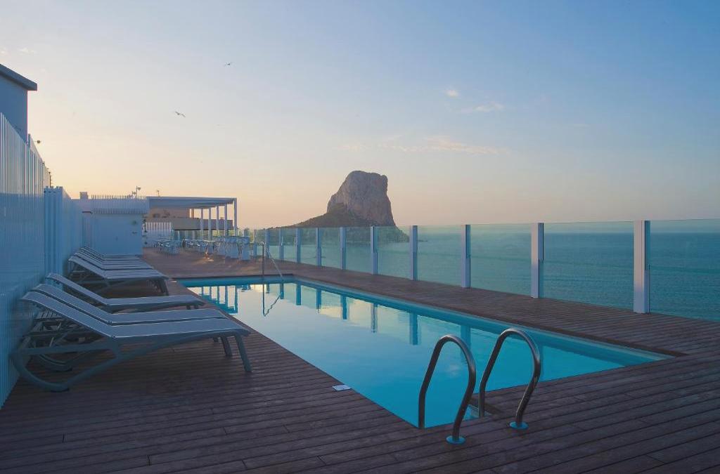 Sea views and sunshine in Calpe, Costa Blanca