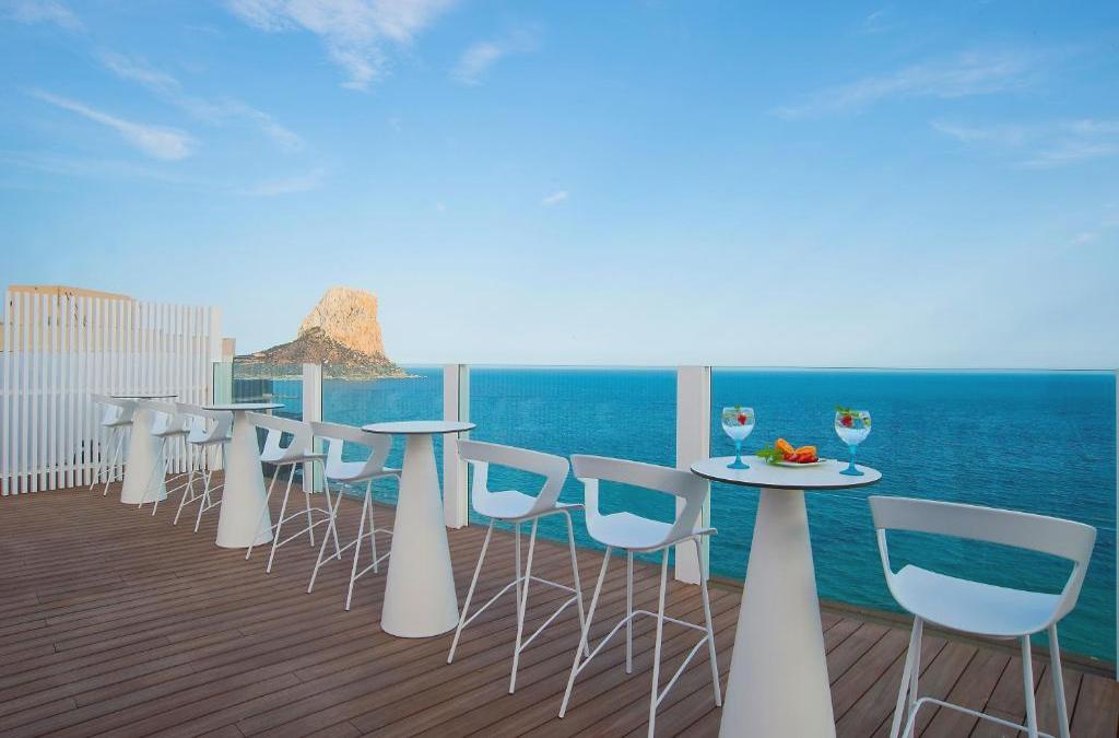 Sea views and sunshine in Calpe, Costa Blanca - Hotel Bahía Calpe by Pierre & Vacances