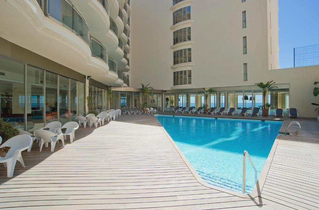 Sea views and sunshine in Calpe, Costa Blanca - Hotel Bahía Calpe by Pierre & Vacances