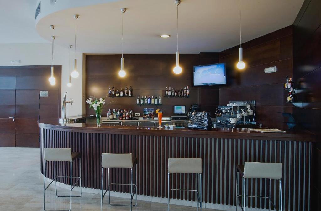 Sea views and sunshine in Calpe, Costa Blanca - Hotel Bahía Calpe by Pierre & Vacances