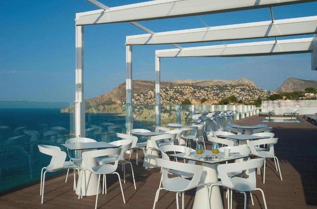 Sea views and sunshine in Calpe, Costa Blanca - Hotel Bahía Calpe by Pierre & Vacances