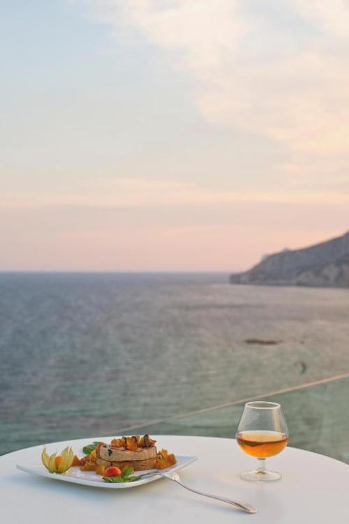 Sea views and sunshine in Calpe, Costa Blanca - Hotel Bahía Calpe by Pierre & Vacances