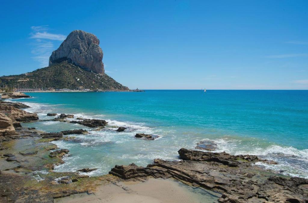 Sea views and sunshine in Calpe, Costa Blanca - Hotel Bahía Calpe by Pierre & Vacances