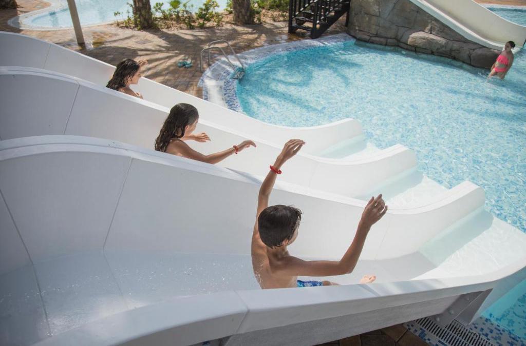 Discover one of the most complete Campsite Resorts in Europe. - Alannia Costa Blanca