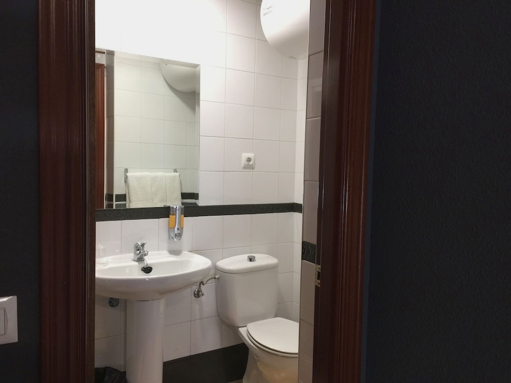 KubiK HOTEL
