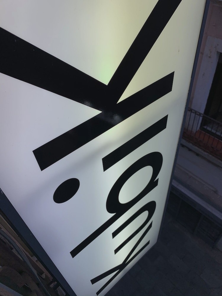 KubiK HOTEL