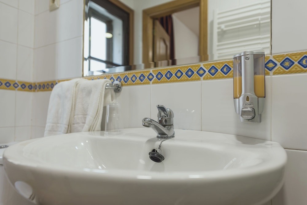 KubiK HOTEL