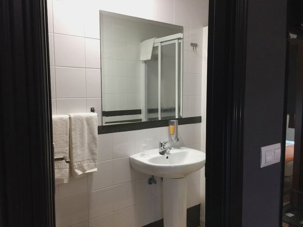 KubiK HOTEL