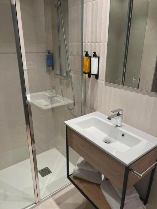Hotel H4 Cangas 3 Superior