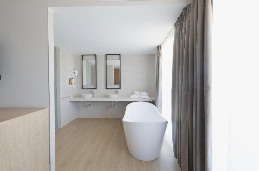 Hotel H4 Cangas 3 Superior