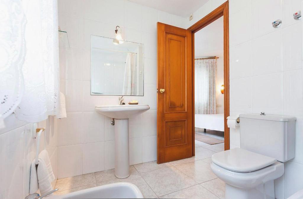 Atlantic air and beach walks in central Sanxenxo