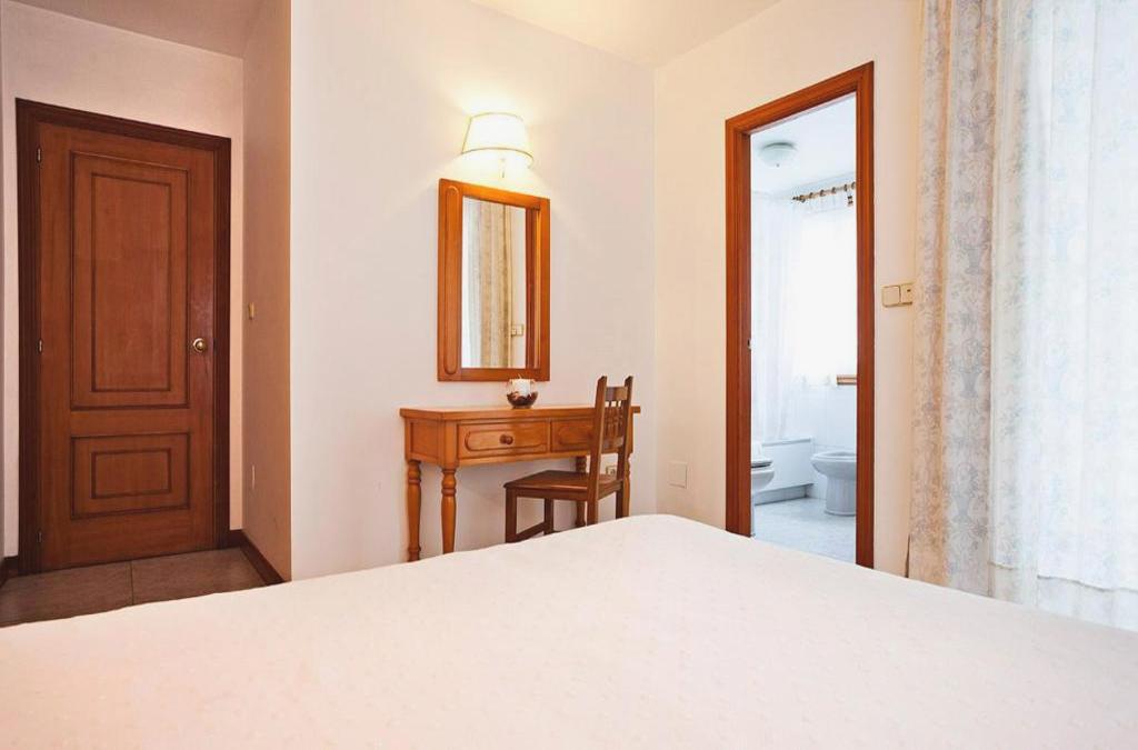Atlantic air and beach walks in central Sanxenxo