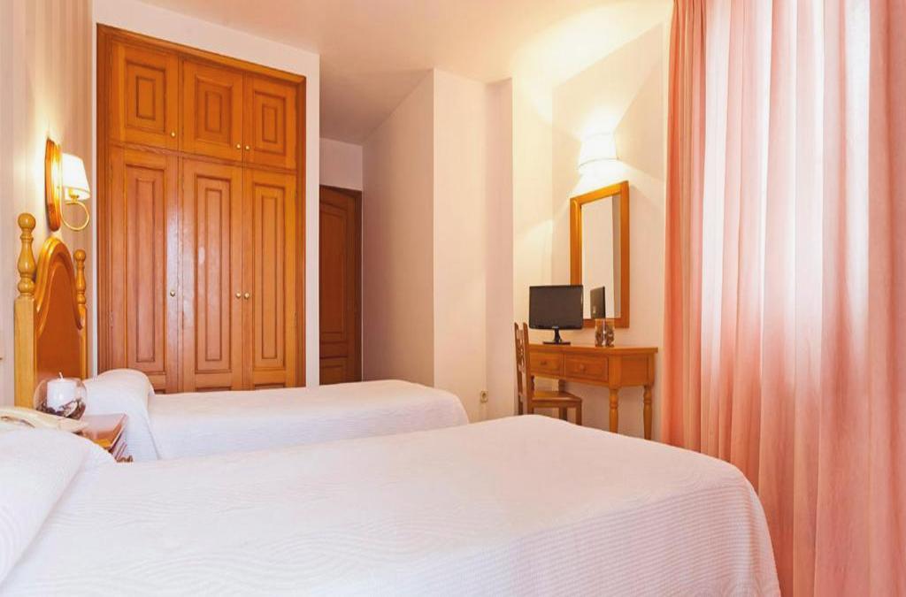 Atlantic air and beach walks in central Sanxenxo
