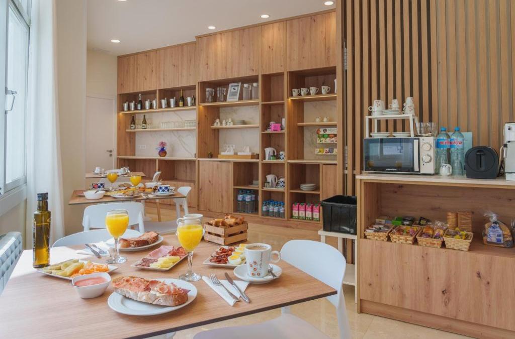 Atlantic air and beach walks in central Sanxenxo - Hotel Panadeiramar