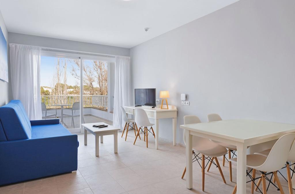 Sun, Sea & Savings at This All-Inclusive Flip Flop Hotel in Majorca!