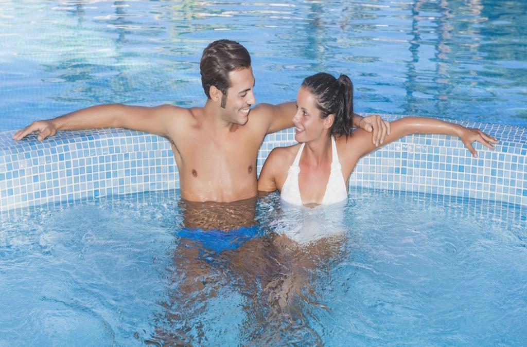 Férias em Maiorca: Tudo Incluído, Parque Aquático e Ferry - Insotel Cala Mandía Resort & Spa