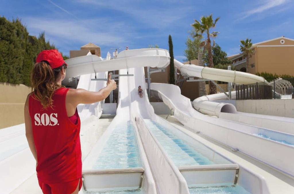 Férias em Maiorca: Tudo Incluído, Parque Aquático e Ferry - Insotel Cala Mandía Resort & Spa