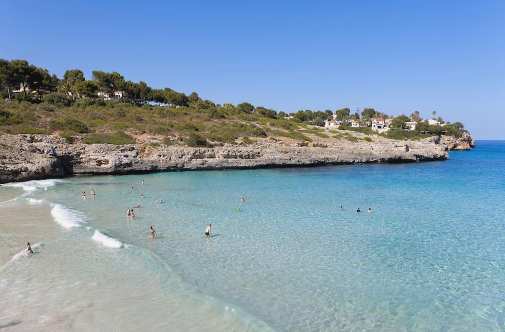 Férias em Maiorca: Tudo Incluído, Parque Aquático e Ferry - Insotel Cala Mandía Resort & Spa