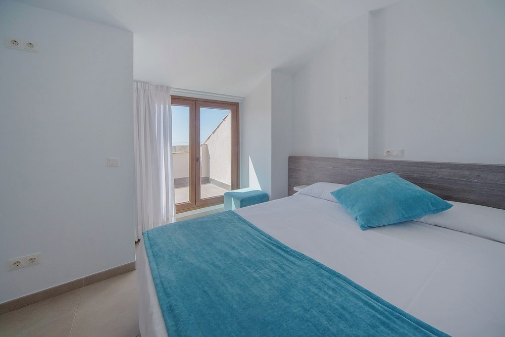 Ferrer Skyline Aparthotel
