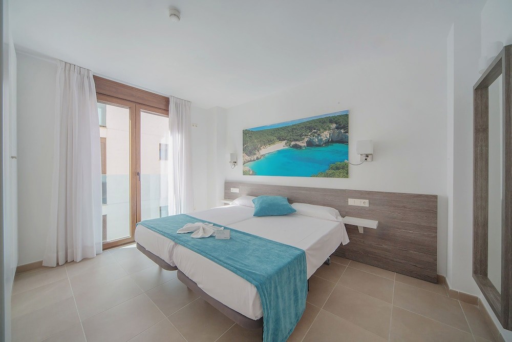 Ferrer Skyline Aparthotel