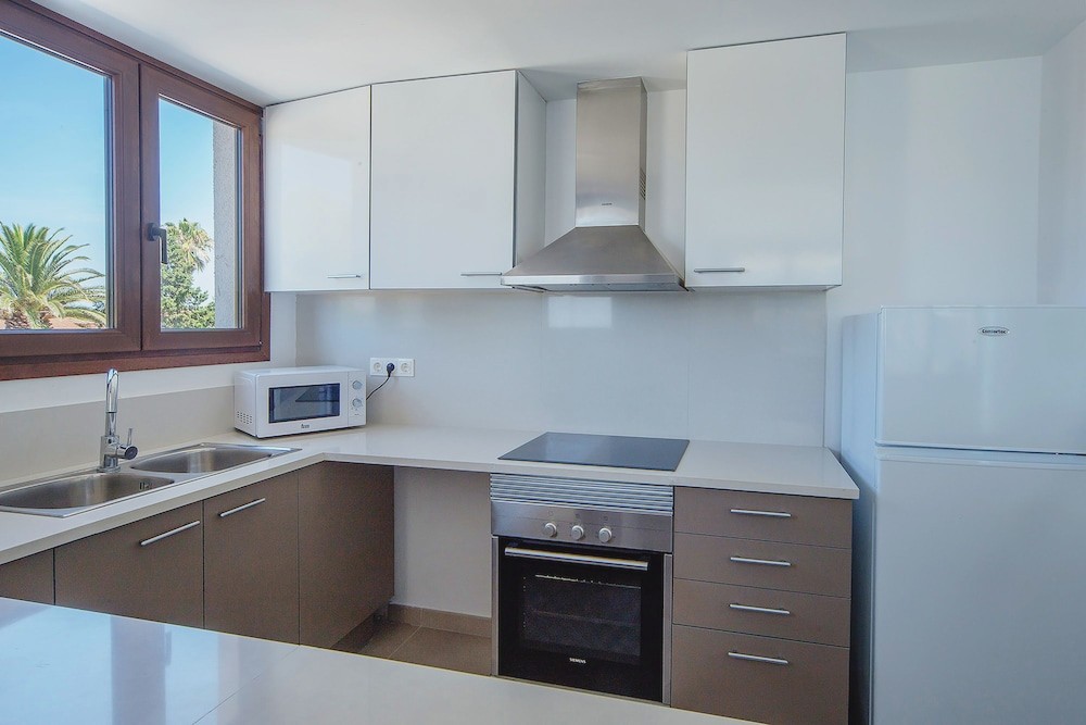 Ferrer Skyline Aparthotel