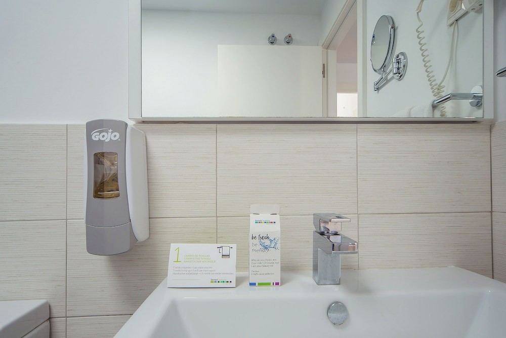 Ferrer Skyline Aparthotel