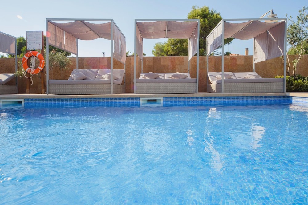 Ferrer Skyline Aparthotel