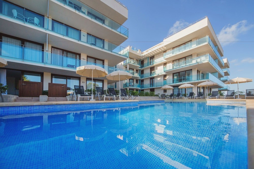 Ferrer Skyline Aparthotel