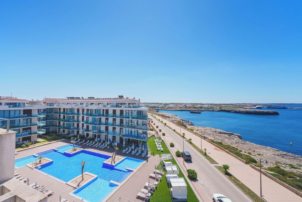 Ferrer Skyline Aparthotel