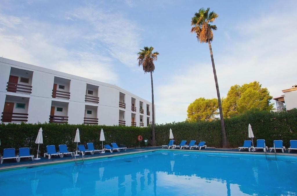 Maiorca está à sua espera: relaxe num hotel 4* perto do mar - Hotel Cala Murada