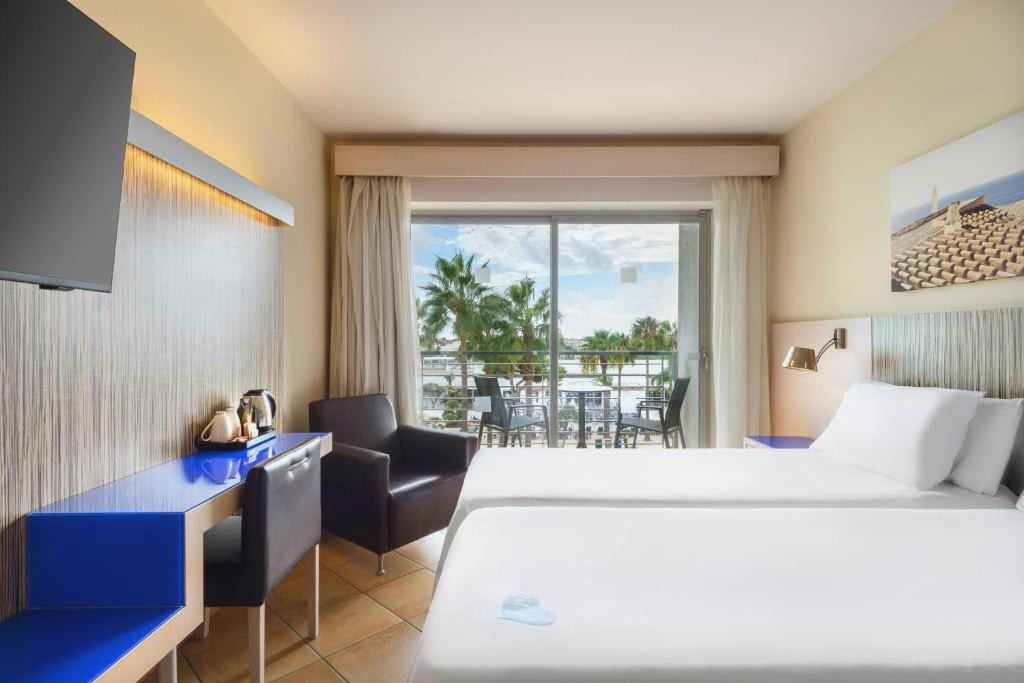 Hotel Seth Punta Prima