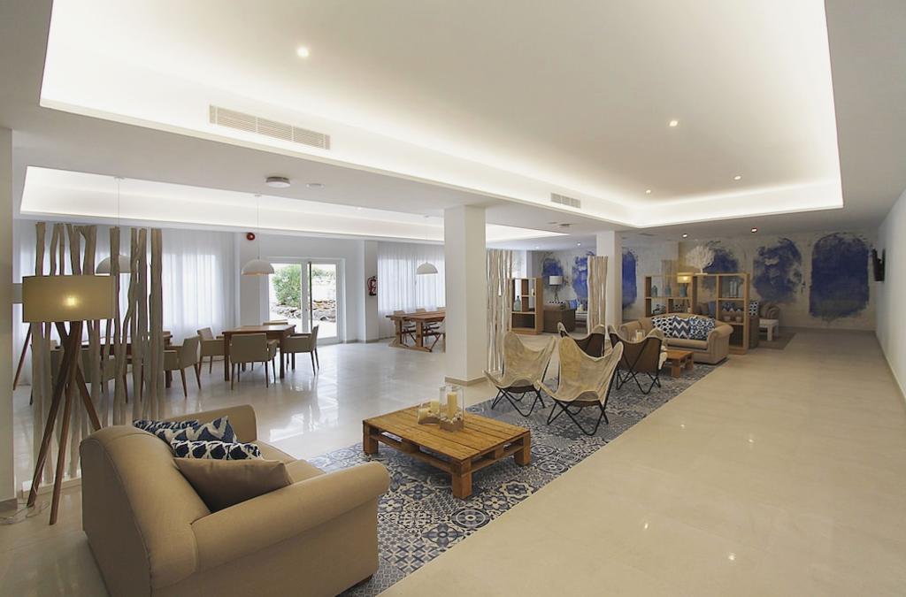 BG Hotel Portinatx Beach Club