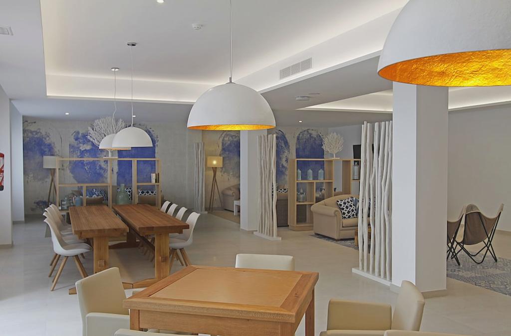 BG Hotel Portinatx Beach Club