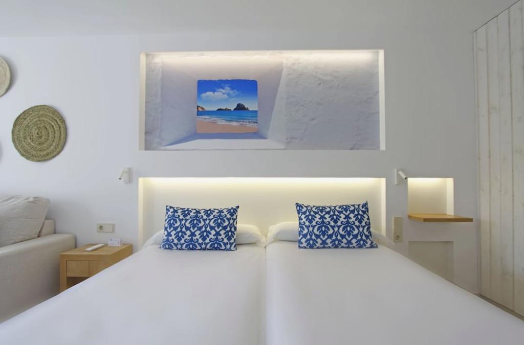 BG Hotel Portinatx Beach Club