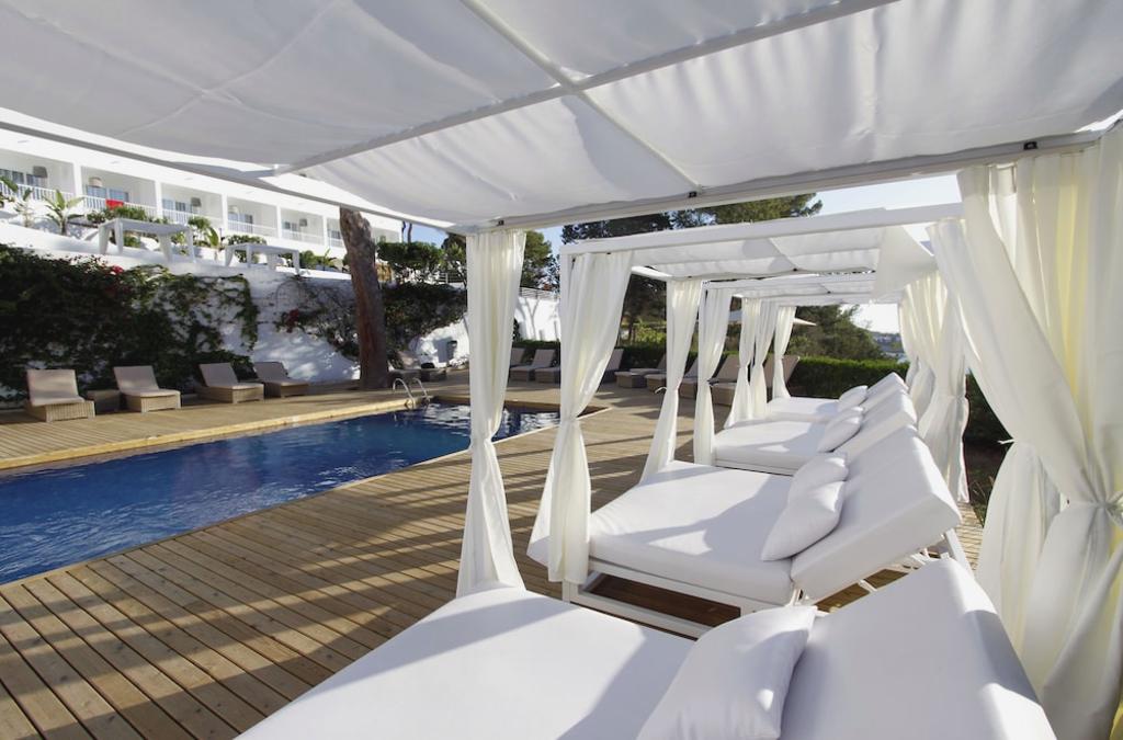 BG Hotel Portinatx Beach Club