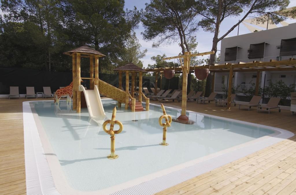 BG Hotel Portinatx Beach Club