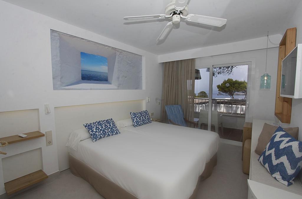 BG Hotel Portinatx Beach Club