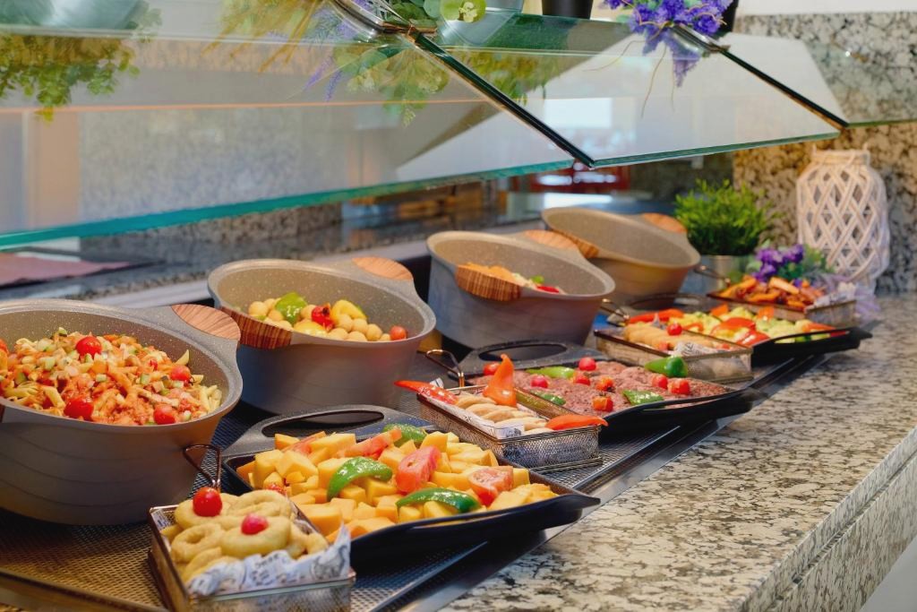 Your Family Holiday in Minorca with Half Board - Incredible discounts for kids!