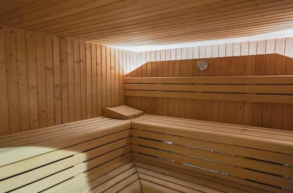 Relax, explore and enjoy authentic Navarra - AZZ Pamplona Norte