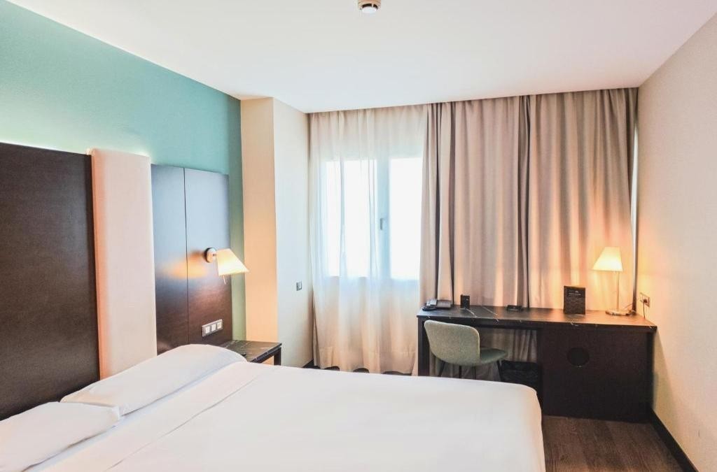 Relax, explore and enjoy authentic Navarra - AZZ Pamplona Norte