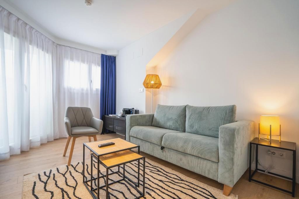 Discover the beauty of San Sebastian - abba Apartments Playa de Gros San Sebastián