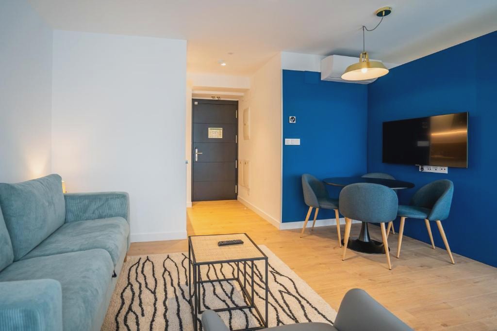 Discover the beauty of San Sebastian - abba Apartments Playa de Gros San Sebastián