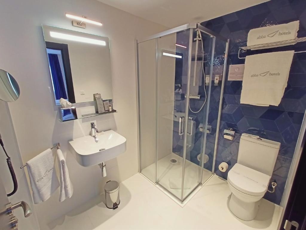 Discover the beauty of San Sebastian - abba Apartments Playa de Gros San Sebastián