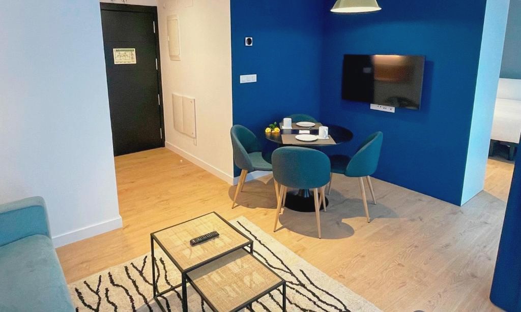Discover the beauty of San Sebastian - abba Apartments Playa de Gros San Sebastián